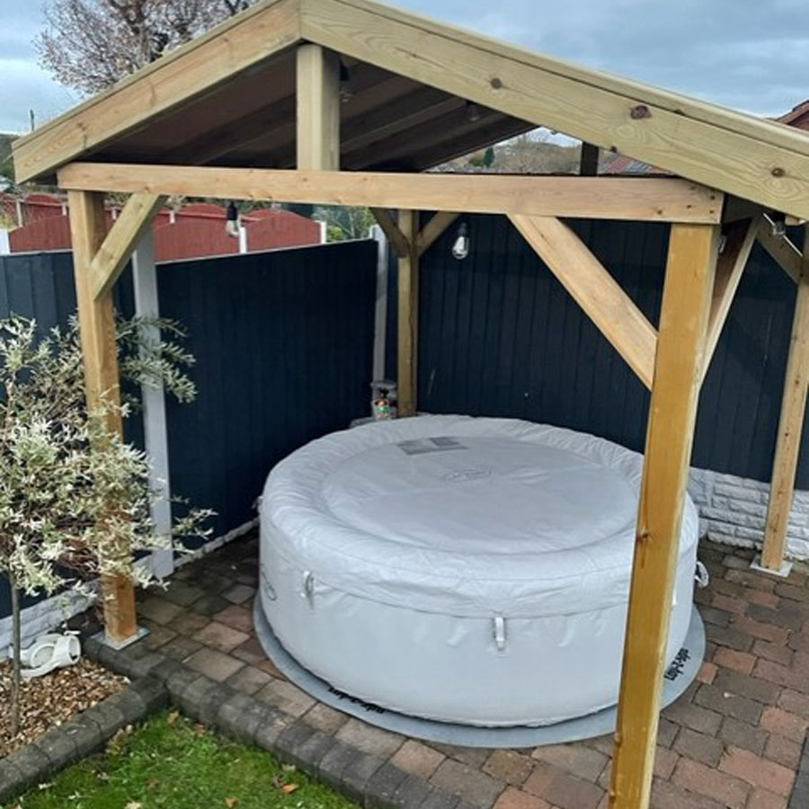 3.0m x 3.0m Gazebo with Hot Tub